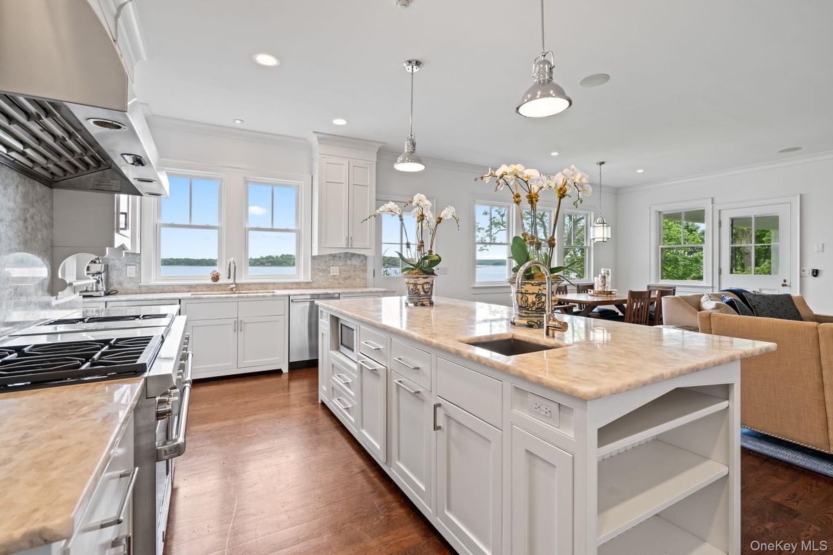 Dining room, Interior, Kitchen, Pendant Lights, Recessed Lighting, Water, Wood Texture Flooring