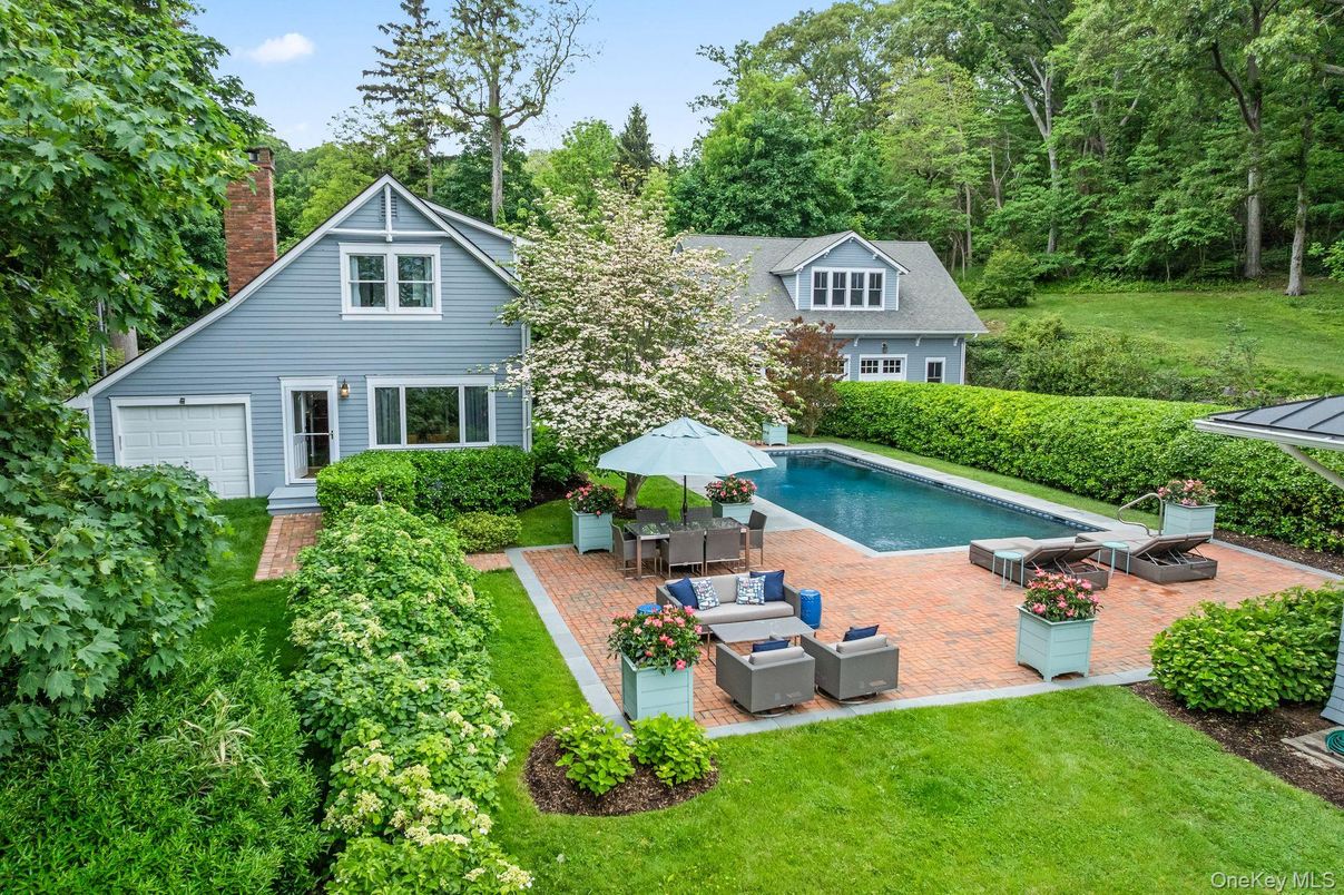 Backyard, Exterior, Pool