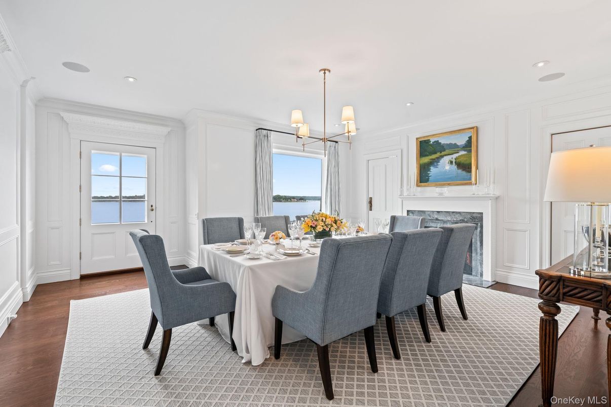 Chandelier, Dining room, Fireplace, Interior, Recessed Lighting, Wood Texture Flooring