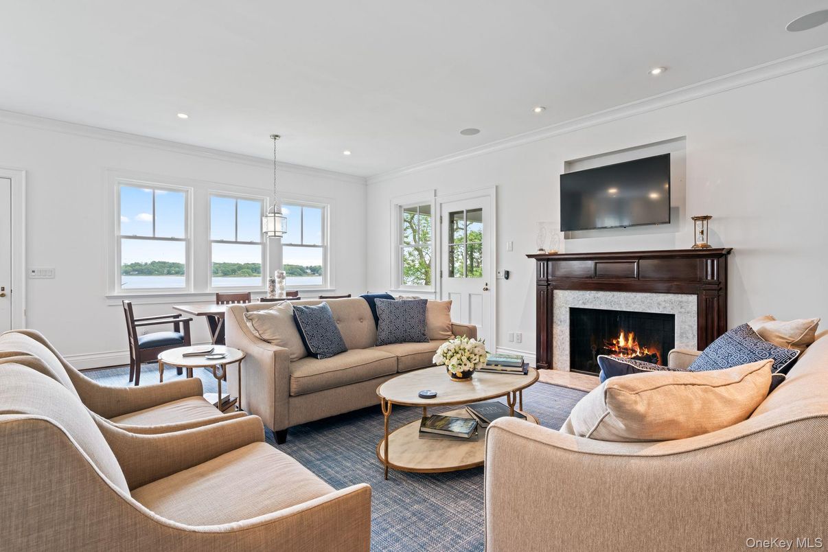 Dining room, Fireplace, Interior, Living room, Pendant Lights, Recessed Lighting