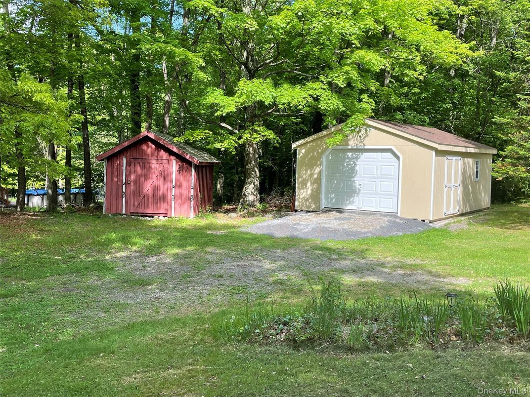 Backyard, Detached Garage, Exterior
