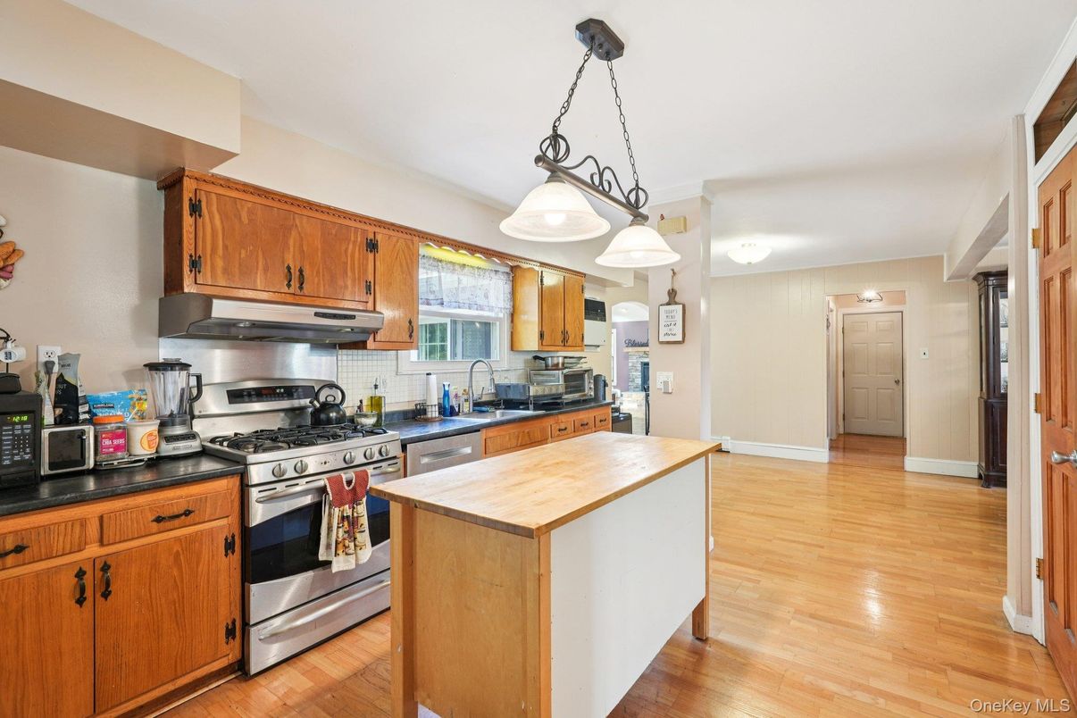 Interior, Kitchen, Pendant Lights, Stainless Steel Appliances, Wood Texture Flooring