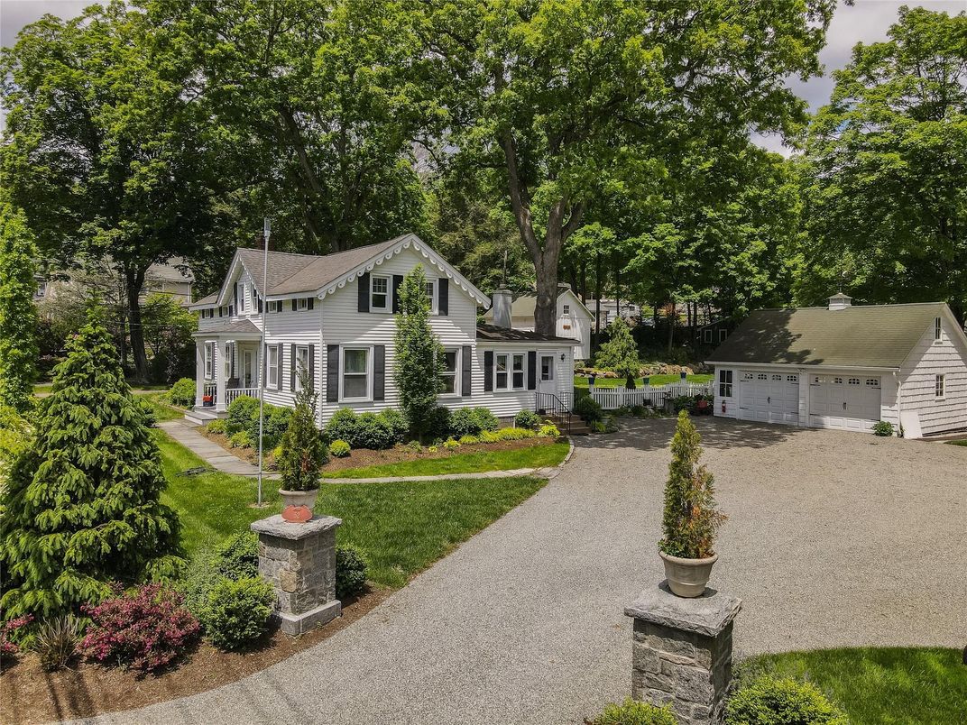 Backyard, Detached Garage, Exterior