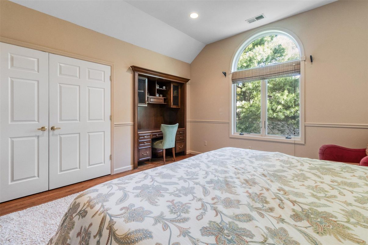 Bedroom, Home Office, Interior, Recessed Lighting, Wood Texture Flooring