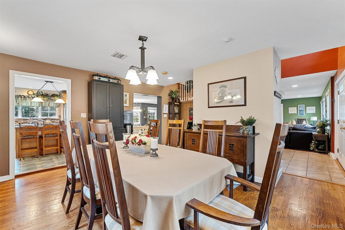 Dining room, Interior, Pendant Lights, Recessed Lighting, Wood Texture Flooring