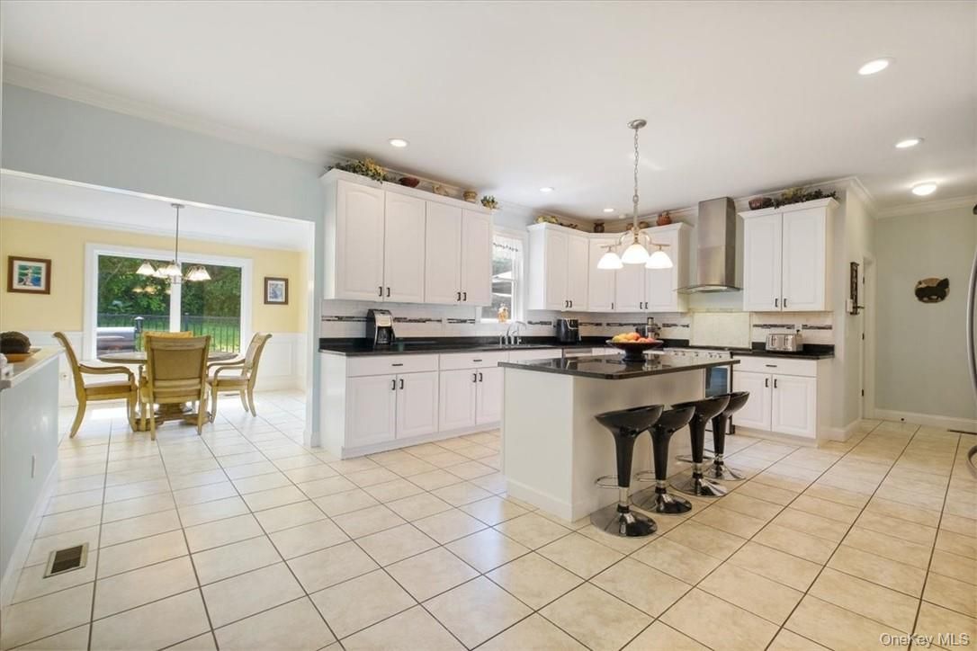 Dining room, Interior, Kitchen, Pendant Lights, Recessed Lighting