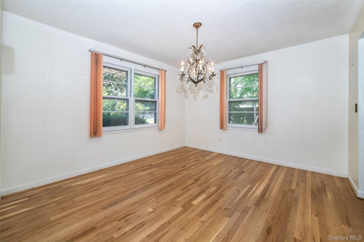 Chandelier, Empty room, Interior, Wood Texture Flooring