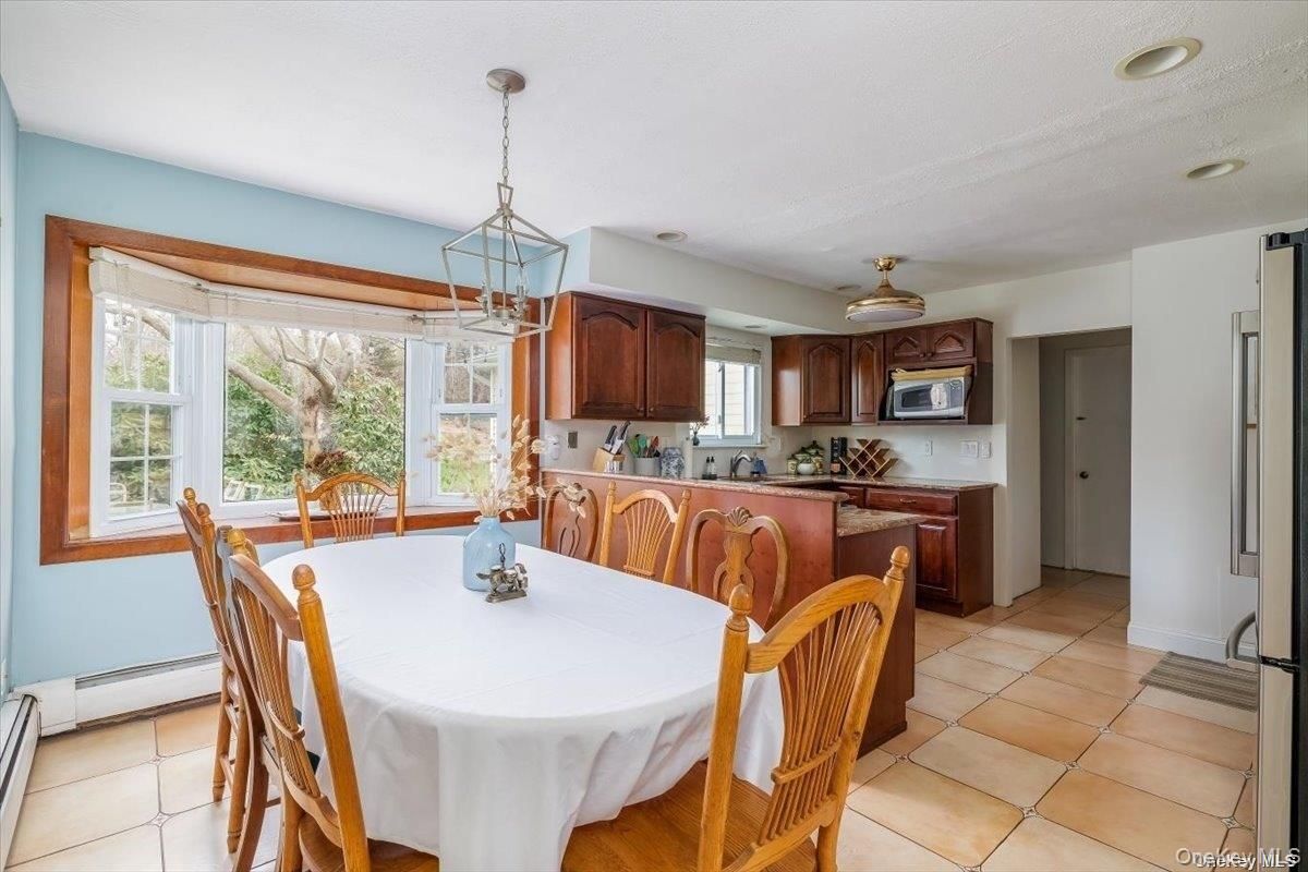 Dining room, Interior, Kitchen, Pendant Lights, Recessed Lighting