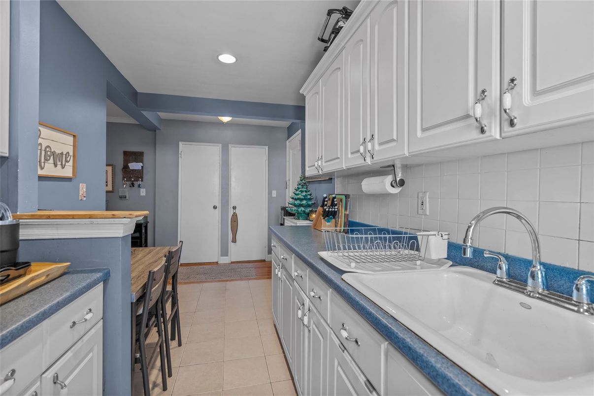 Interior, Kitchen, Recessed Lighting, Tile Countertops