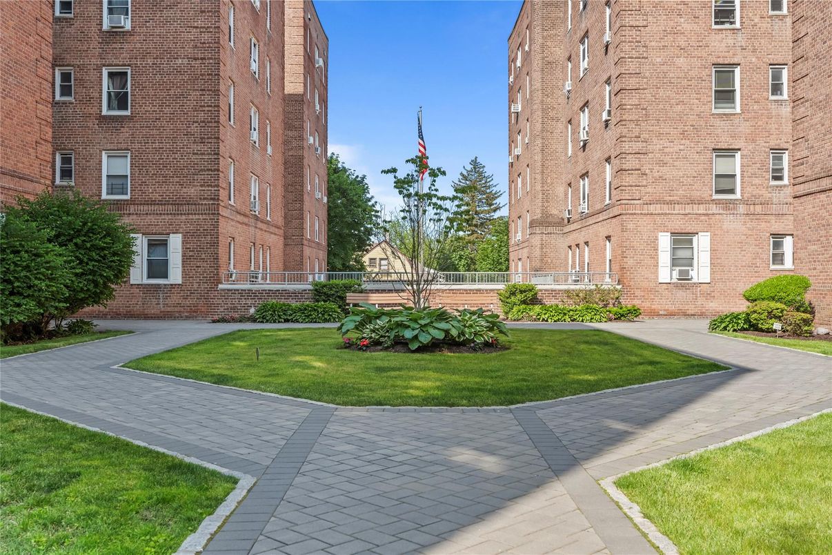 Exterior, Facade, Brick Facade, Condo Building