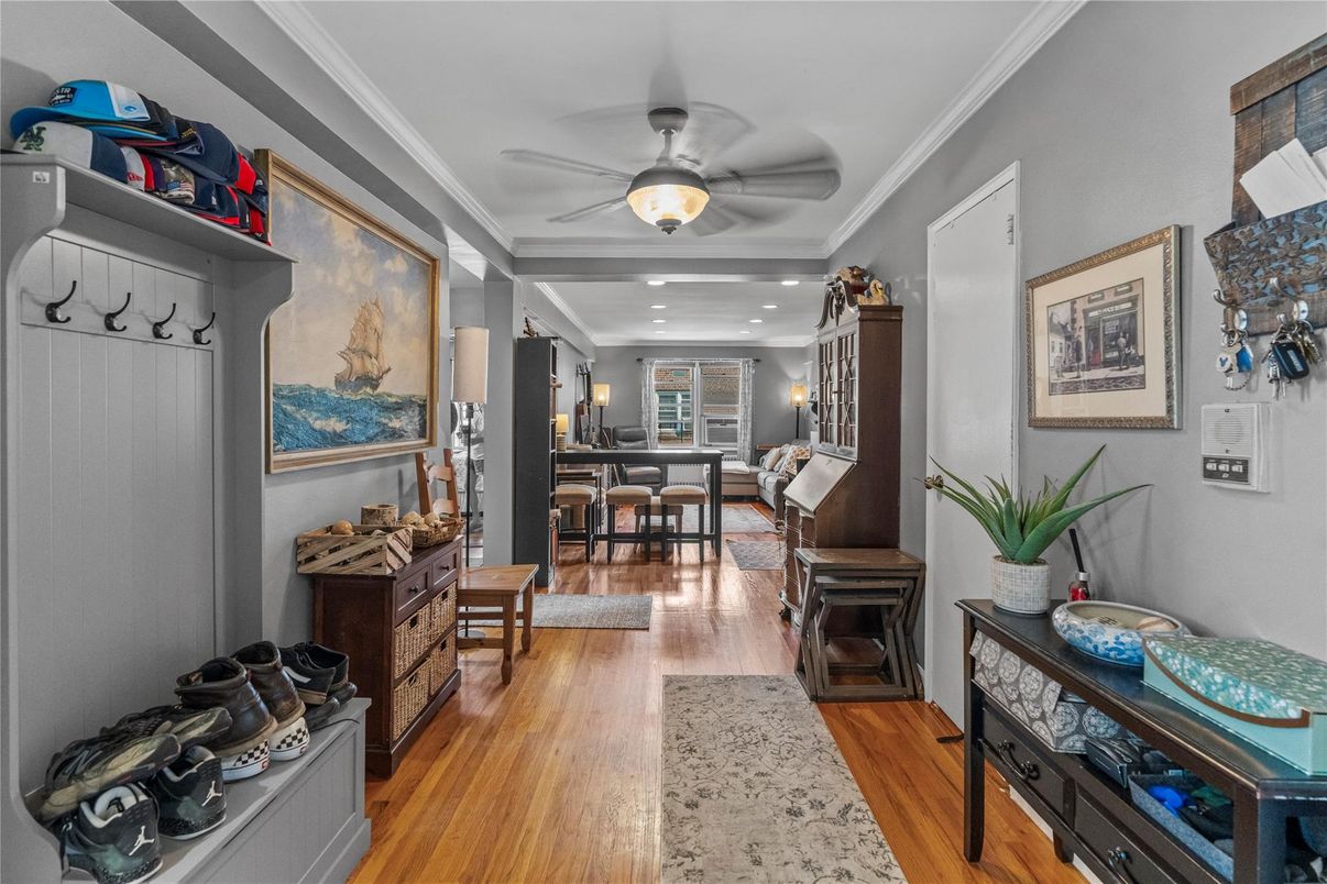 Dining room, Interior, Piano, Recessed Lighting, Wood Texture Flooring