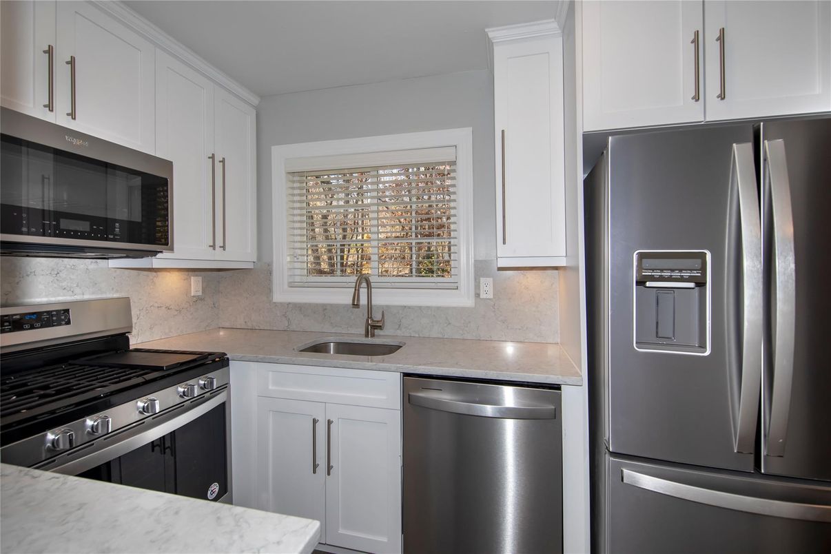 Interior, Kitchen, Stainless Steel Appliances
