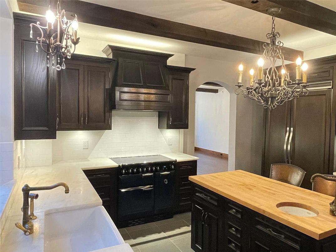 Chandelier, Interior, Kitchen, Wooden Beams