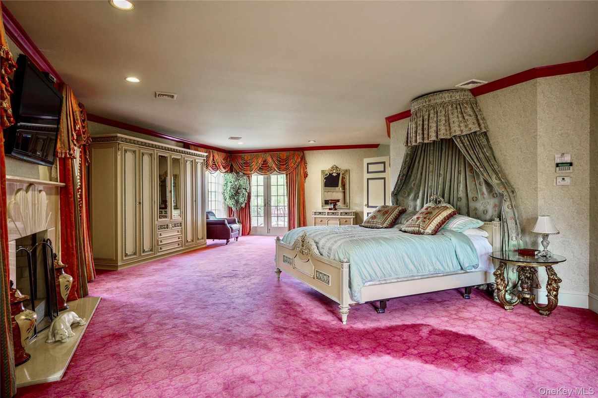 Bedroom, Fireplace, Interior, Recessed Lighting