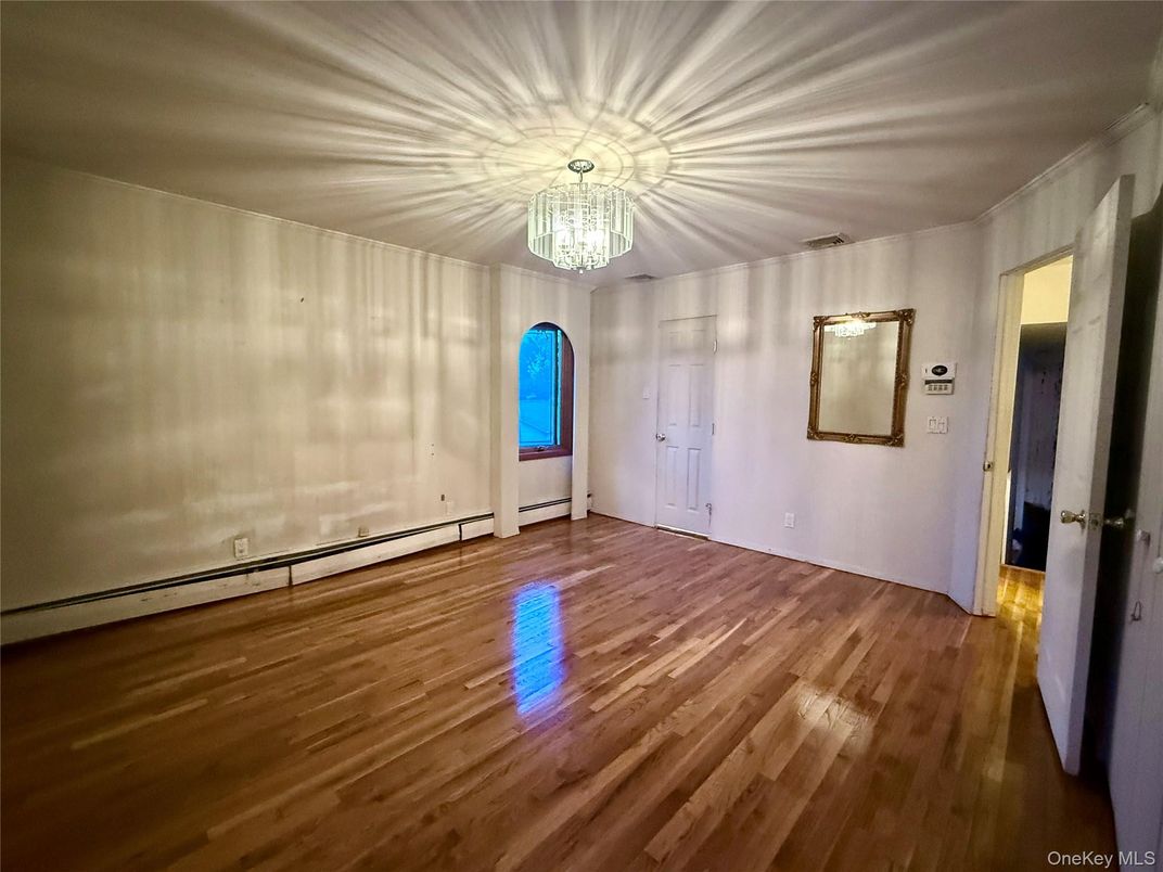 Chandelier, Empty room, Interior, Wood Texture Flooring