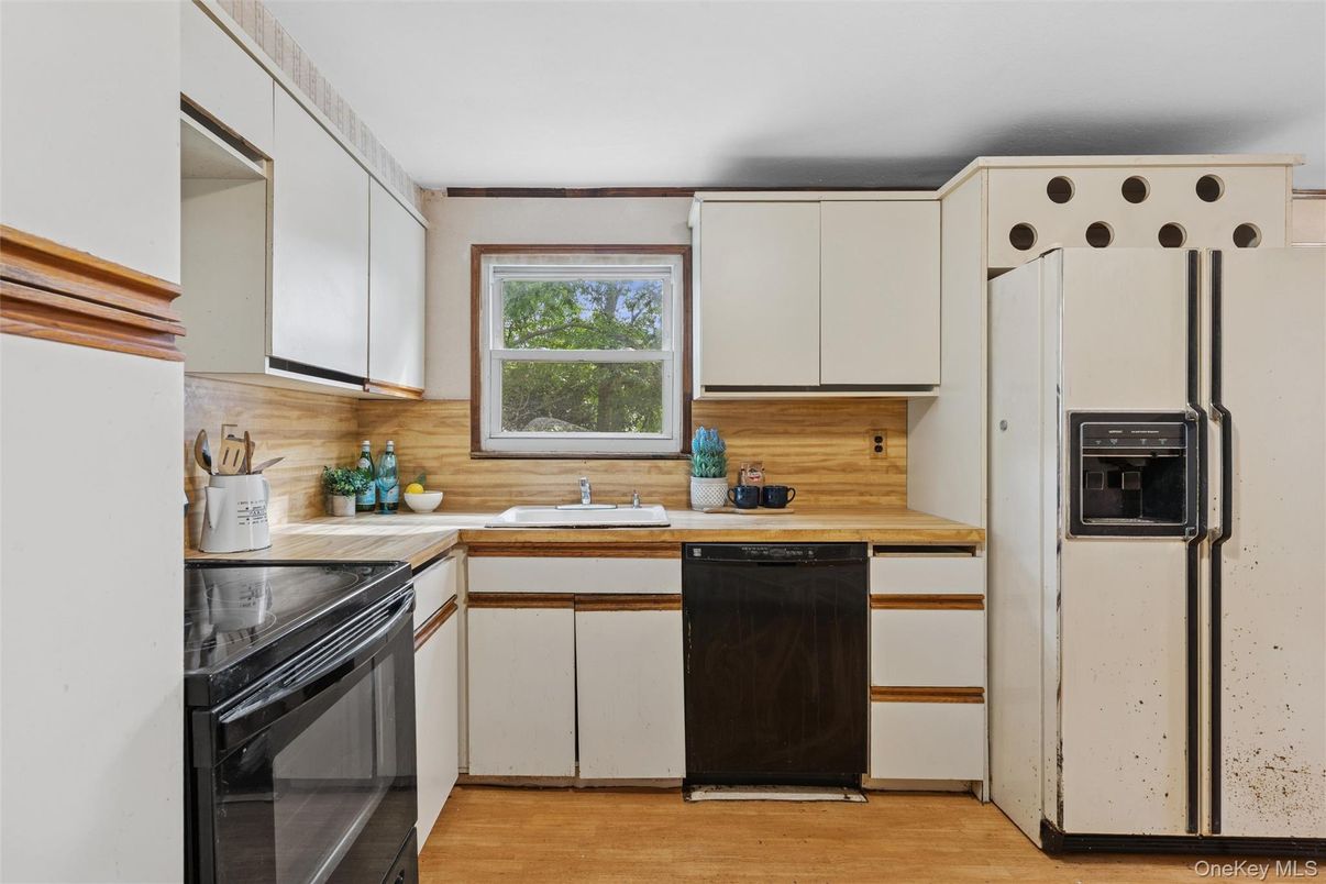 Interior, Kitchen, Wood Texture Flooring
