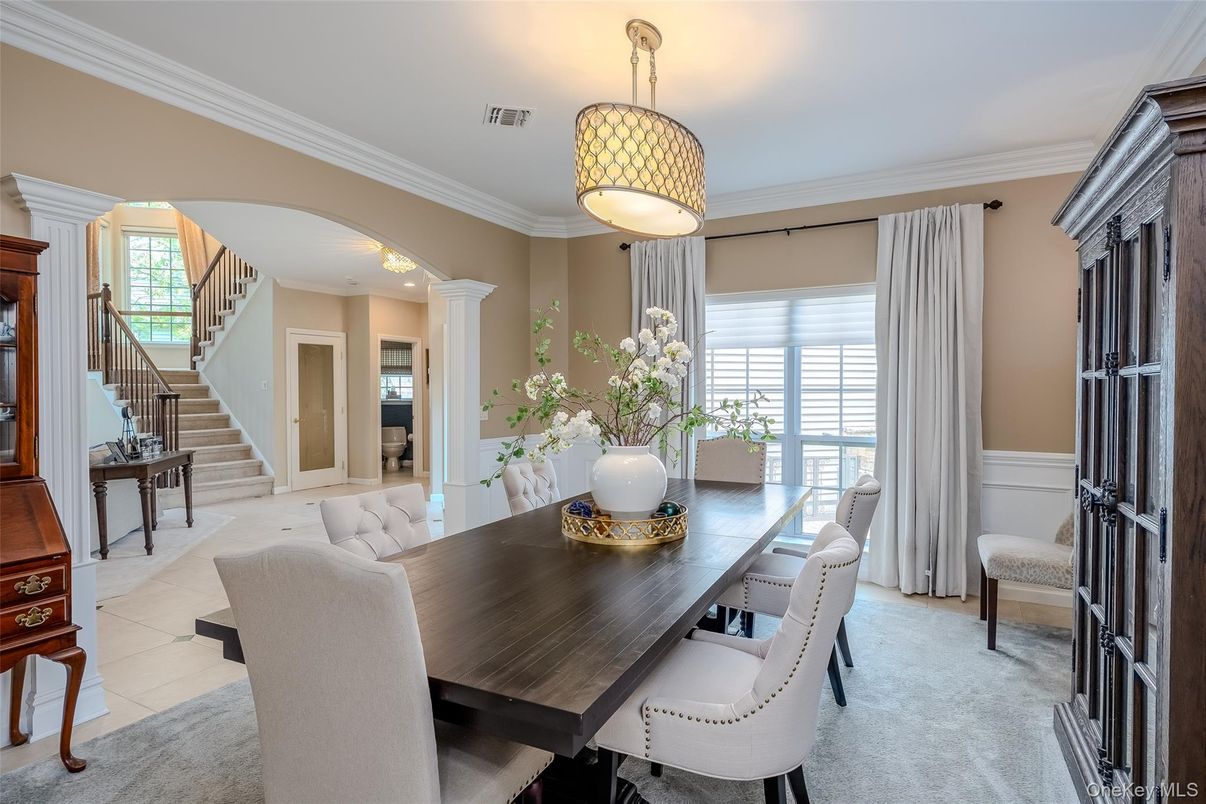 Dining room, Interior