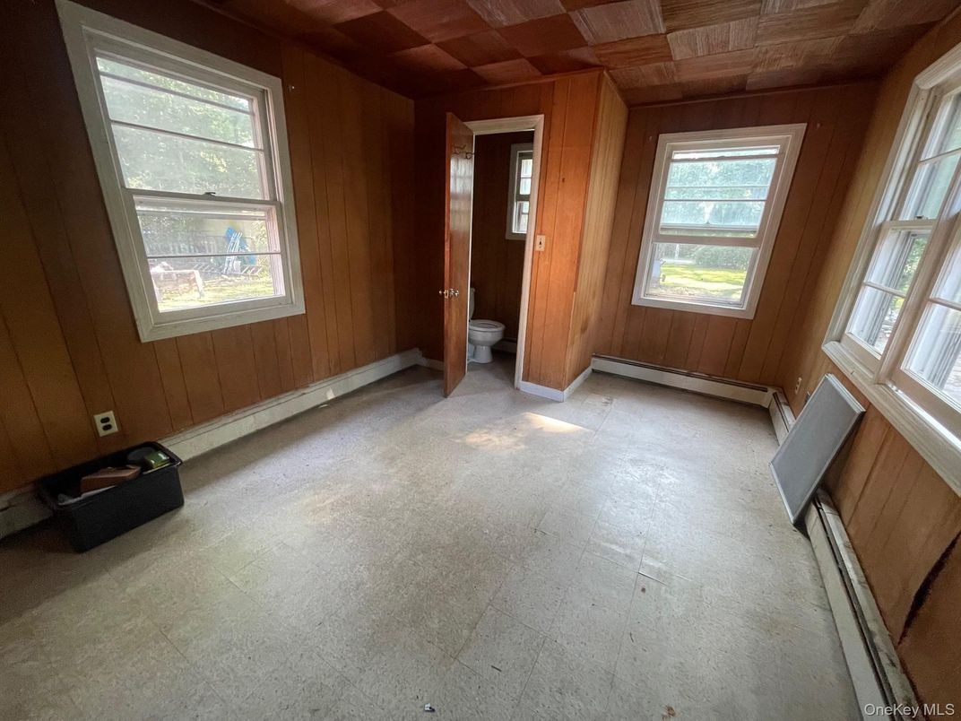 Bathroom, Empty room, Interior, Wooden Ceilings, Wooden Walls