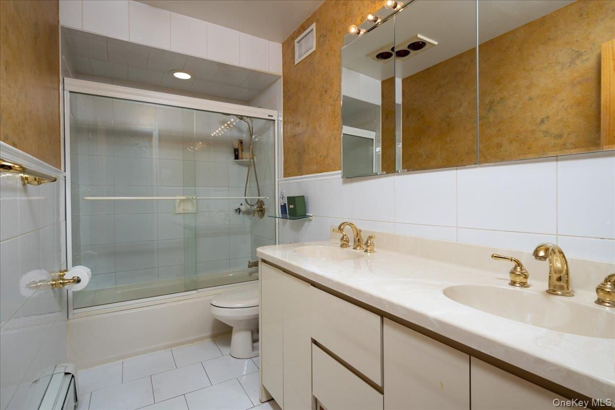 Bathroom, Dual Sink Vanities, Glass Shower, Interior