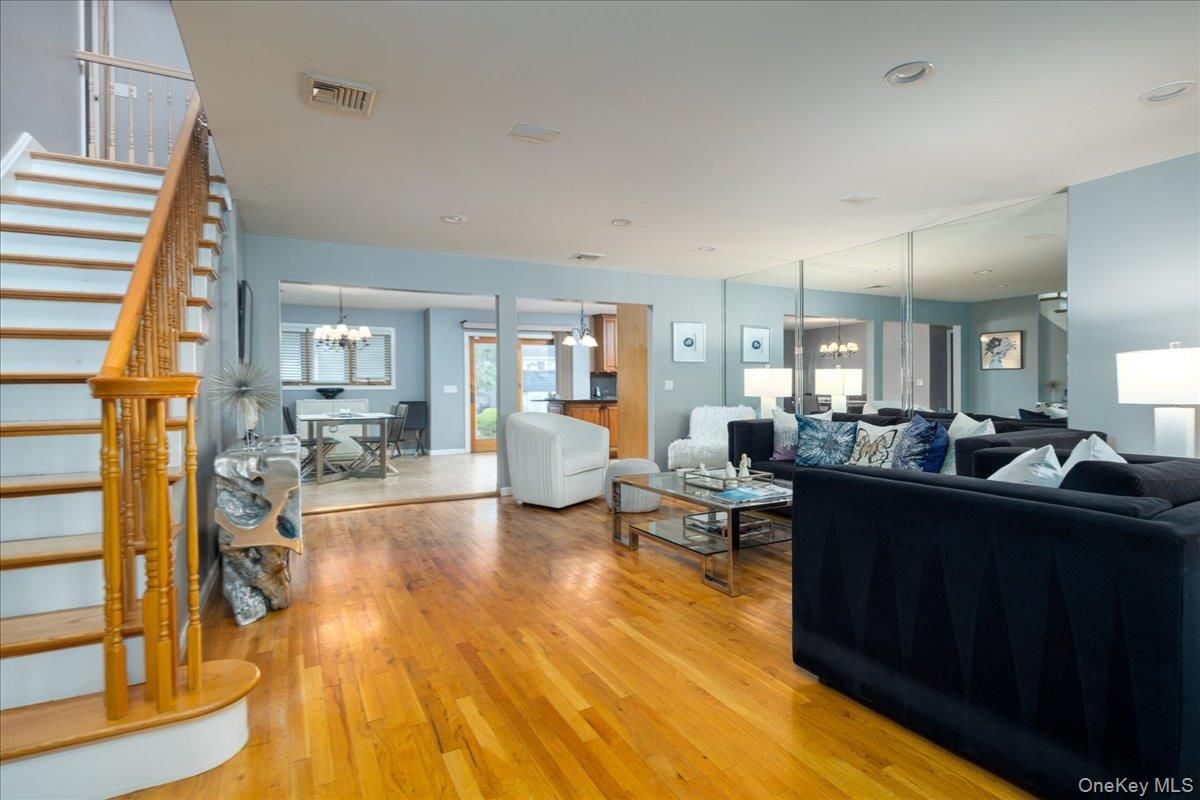 Chandelier, Dining room, Interior, Living room, Recessed Lighting, Wood Texture Flooring