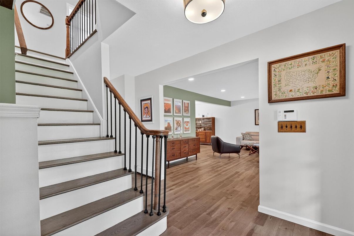 Interior, Recessed Lighting, Wood Texture Flooring
