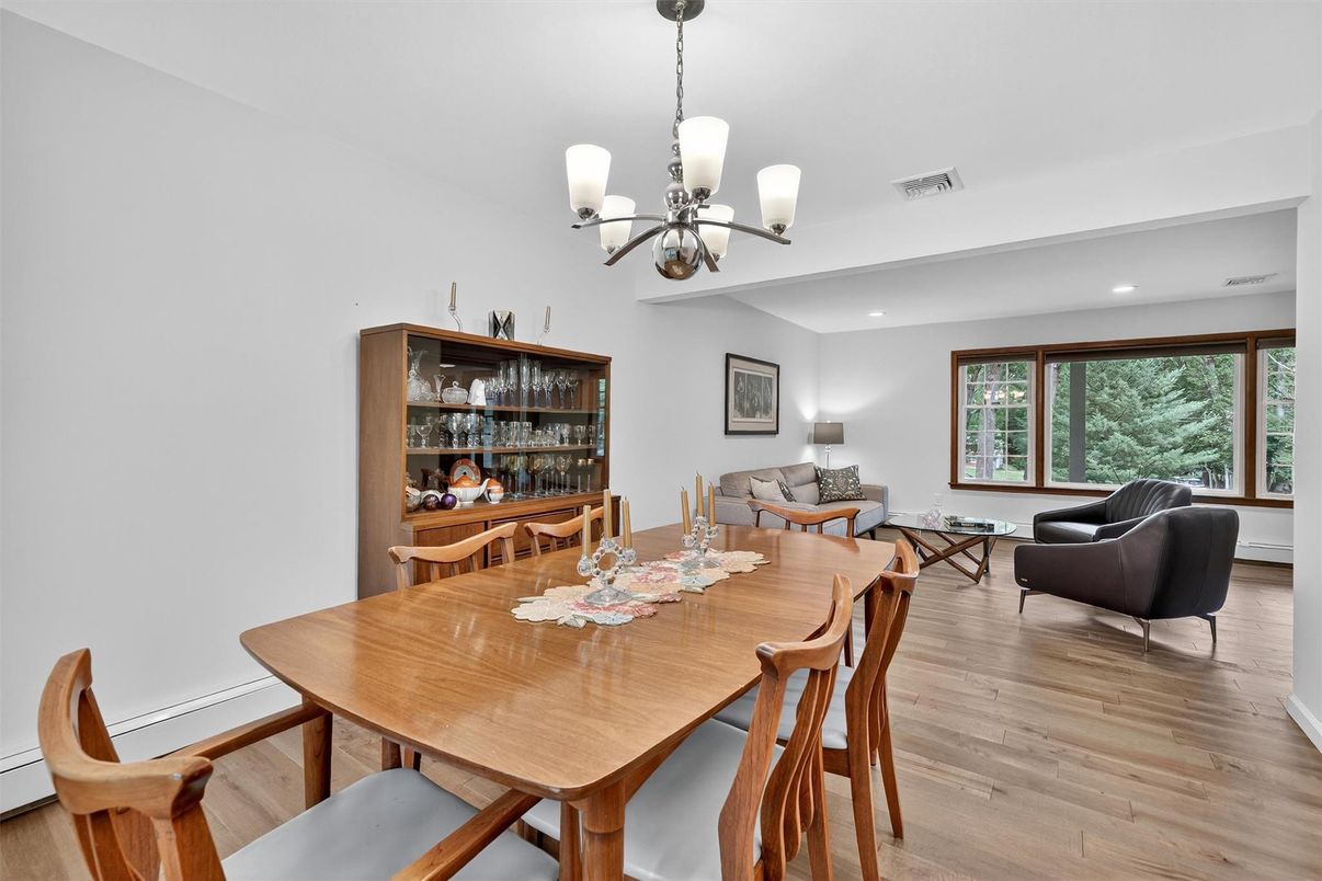 Chandelier, Dining room, Interior, Living room, Recessed Lighting, Wood Texture Flooring