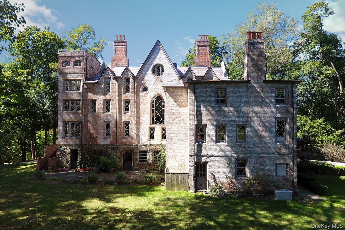 Backyard, Exterior, Facade, Brick Facade, Tudor Revival