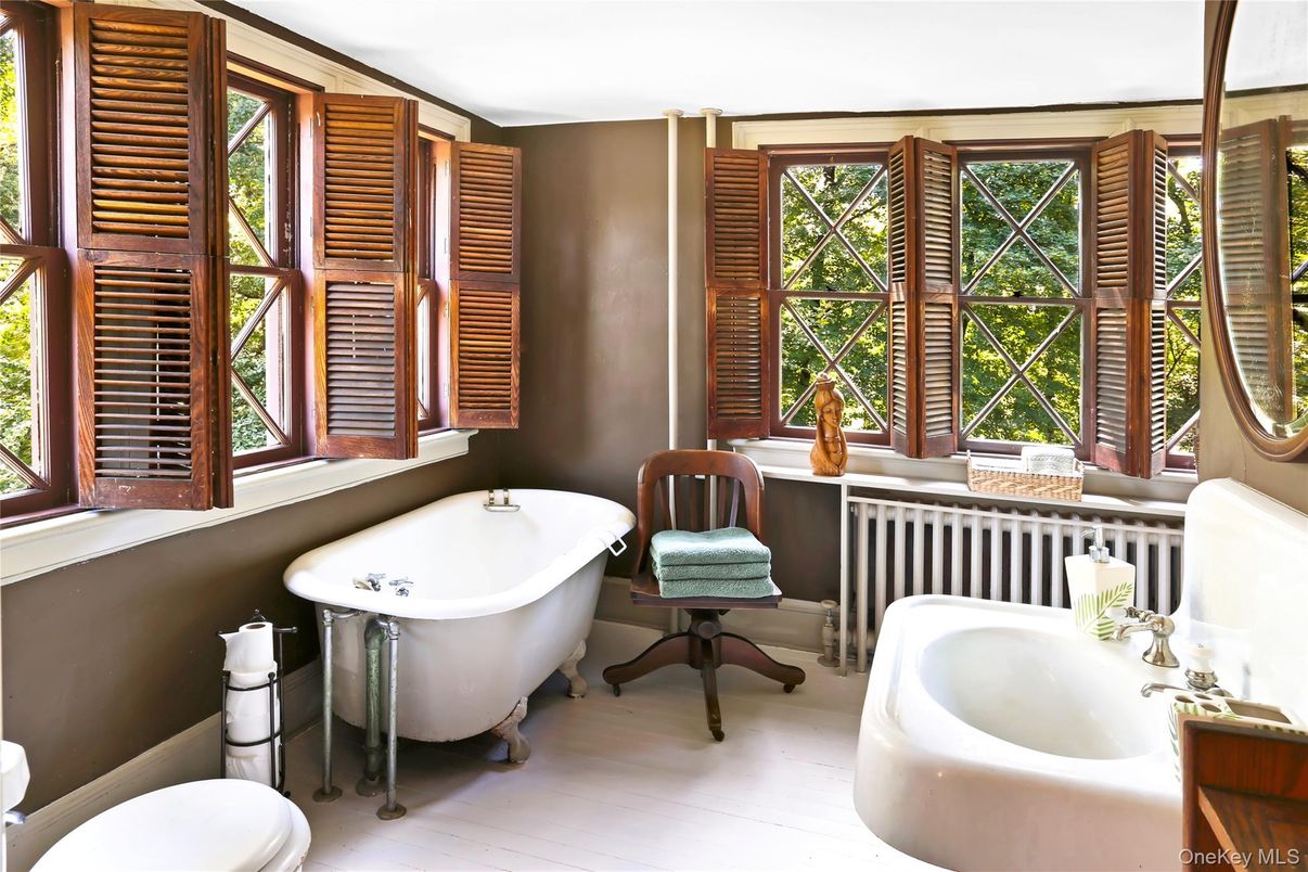 Bathroom, Free Standing Baths, Interior