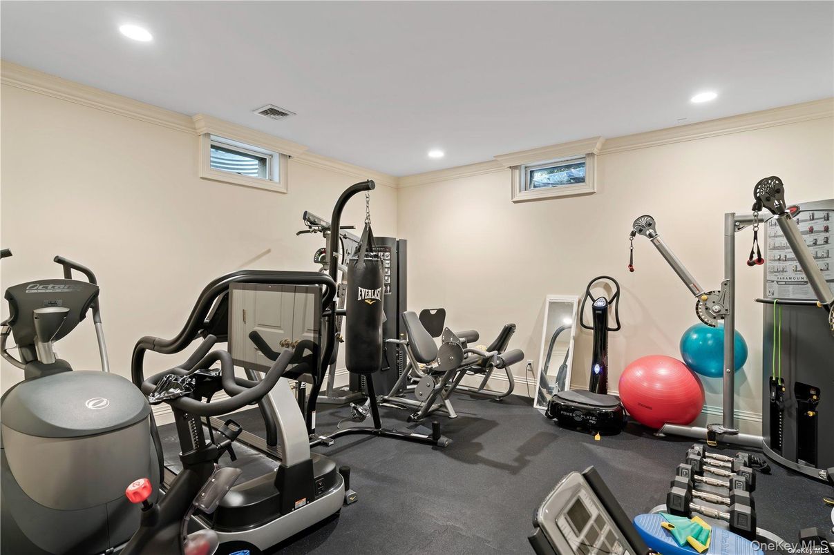 Fitness Equipment, Interior, Recessed Lighting