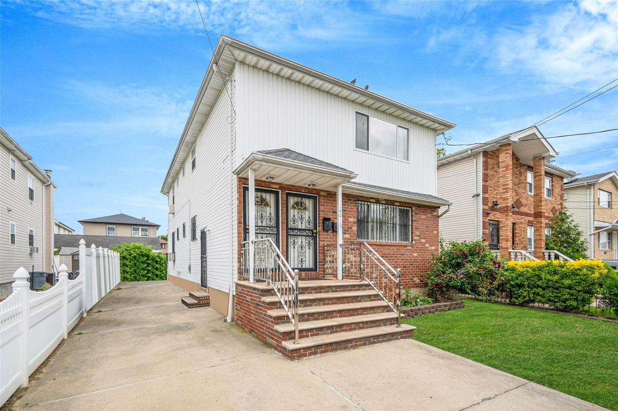 Exterior, Facade, Brick Facade, Modern