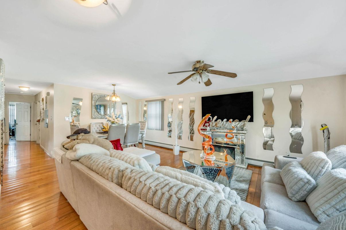 Dining room, Interior, Living room, Wood Texture Flooring