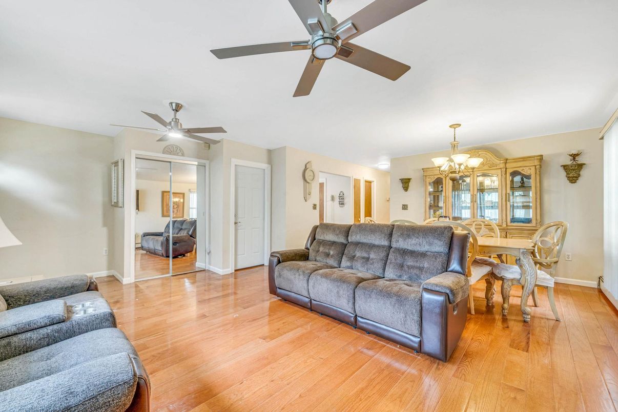 Chandelier, Dining room, Interior, Living room, Wood Texture Flooring