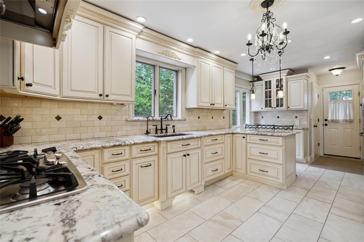 Chandelier, Interior, Kitchen, Pendant Lights, Recessed Lighting