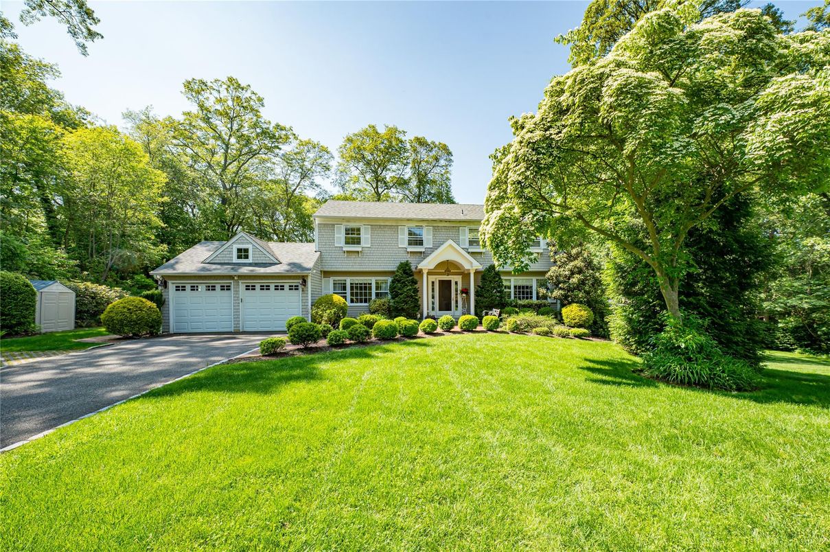 Attached, Backyard, Exterior, Facade, Georgian