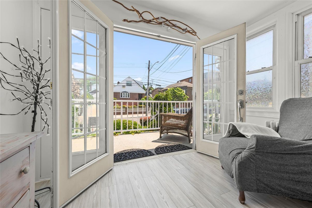 Interior, Sun Room, Wood Texture Flooring