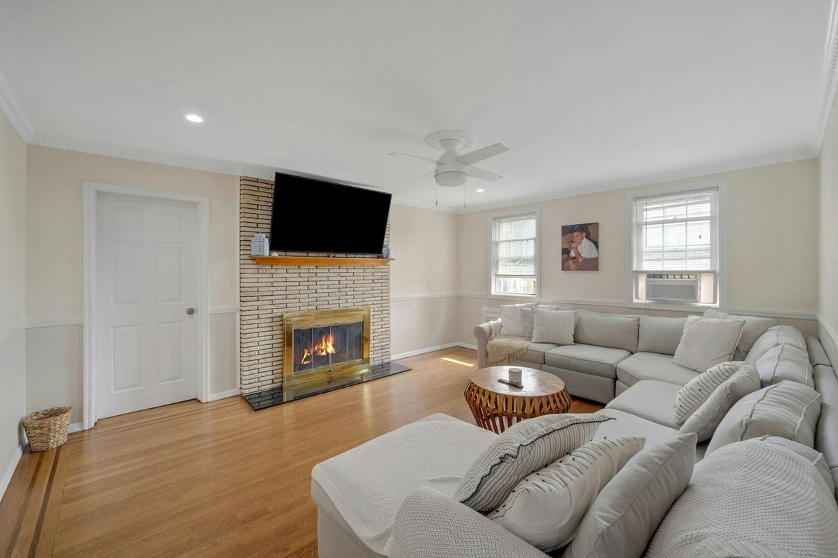 Fireplace, Interior, Living room, Recessed Lighting, Wood Texture Flooring