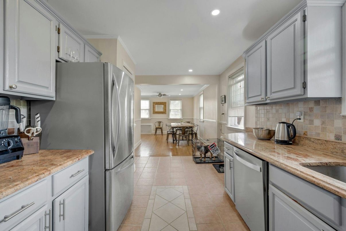 Dining room, Interior, Kitchen, Recessed Lighting