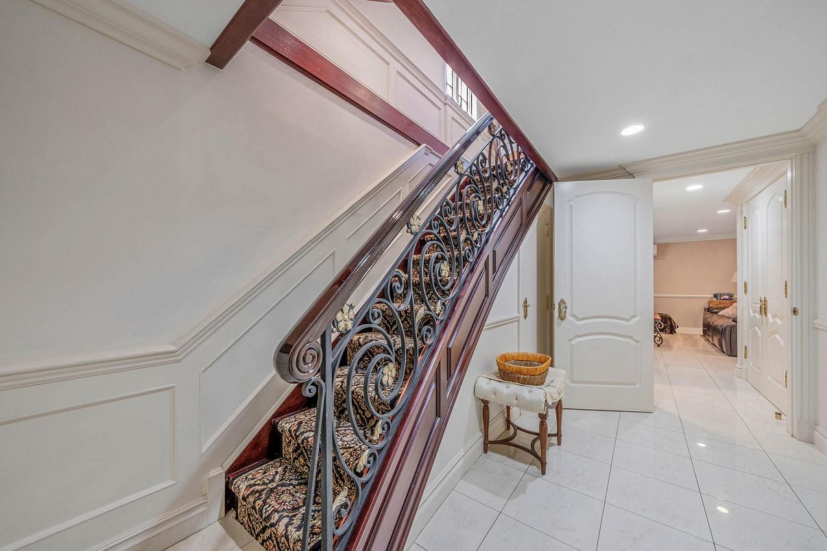 Interior, Recessed Lighting
