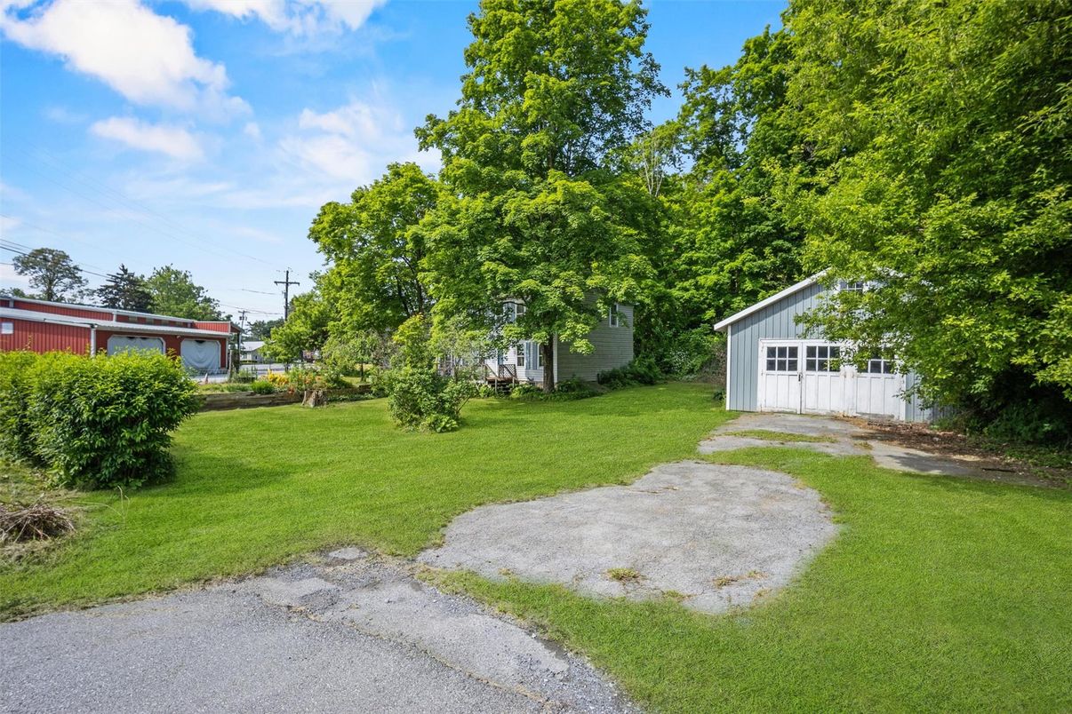 Backyard, Detached Garage, Exterior