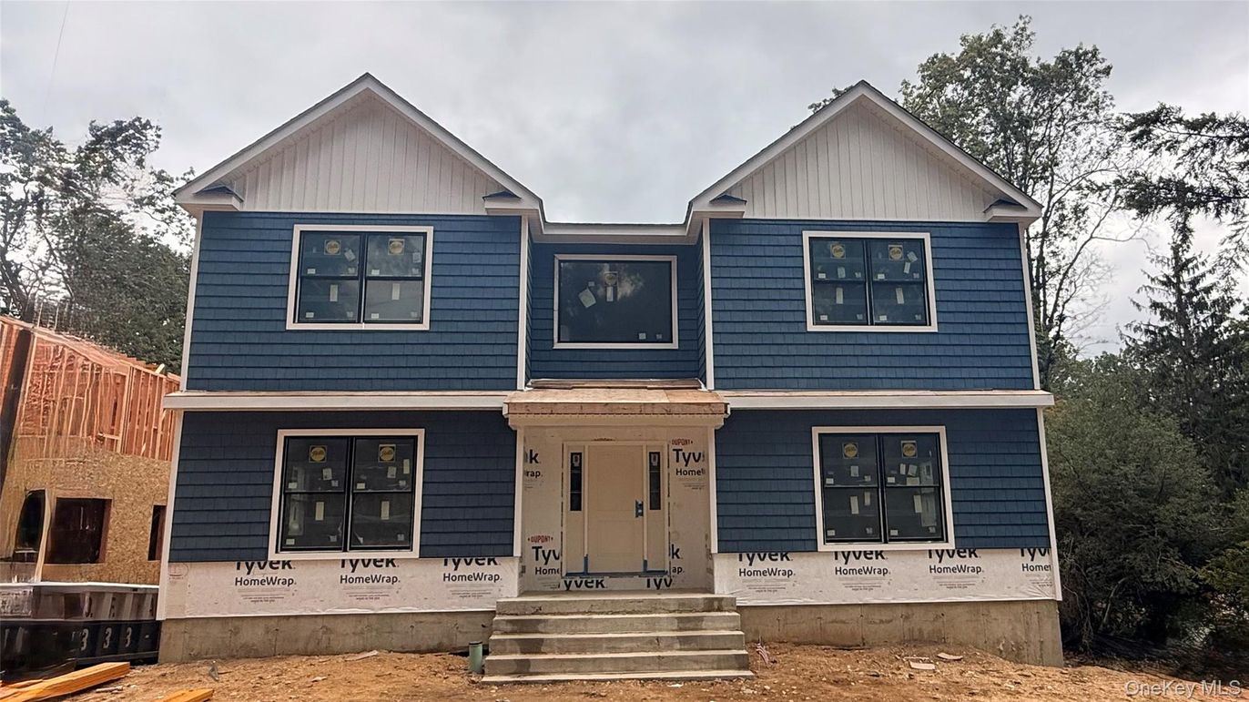 Exterior, Facade, Farmhouse