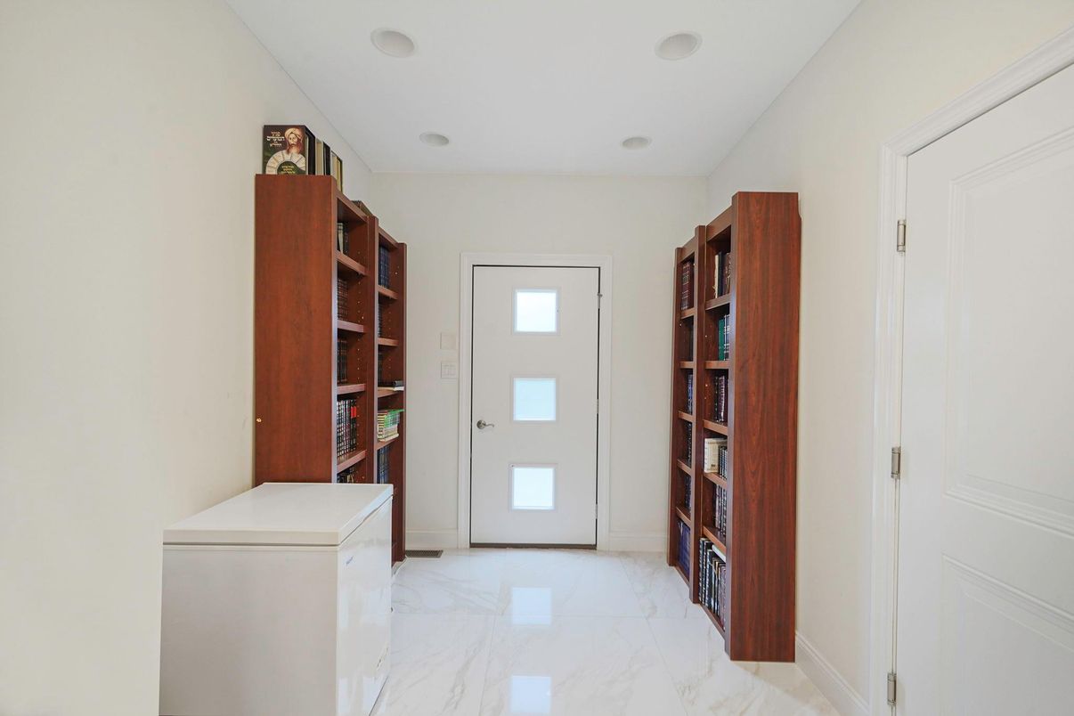 Interior, Marble