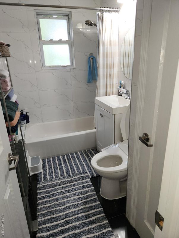 Bathroom, Interior, Marble Walls