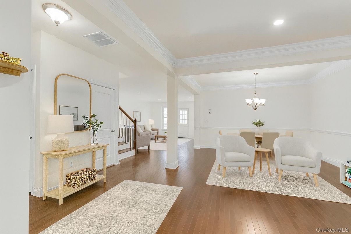 Chandelier, Dining room, Interior, Recessed Lighting, Wood Texture Flooring