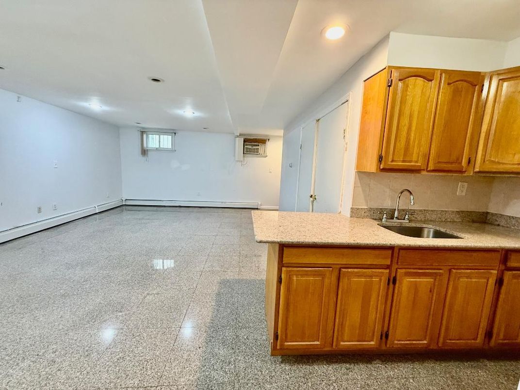 Empty room, Interior, Kitchen, Recessed Lighting