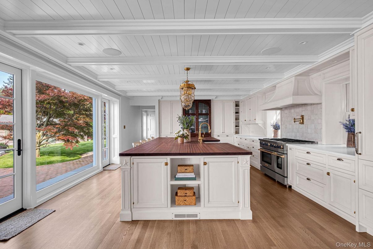 Chandelier, Interior, Kitchen, Recessed Lighting, Stainless Steel Appliances, Wood Texture Flooring