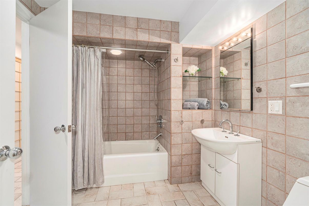 Bathroom, Interior