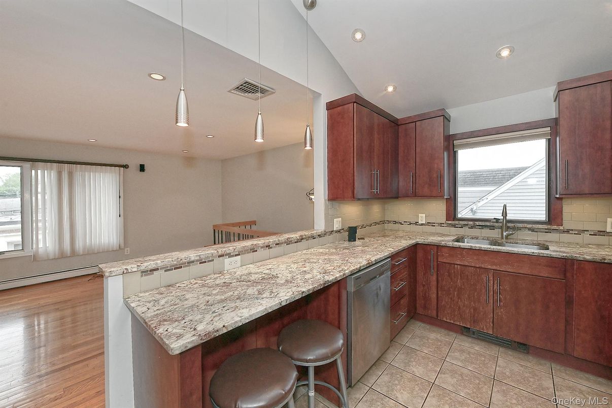 Interior, Kitchen, Pendant Lights, Recessed Lighting, Wood Texture Flooring