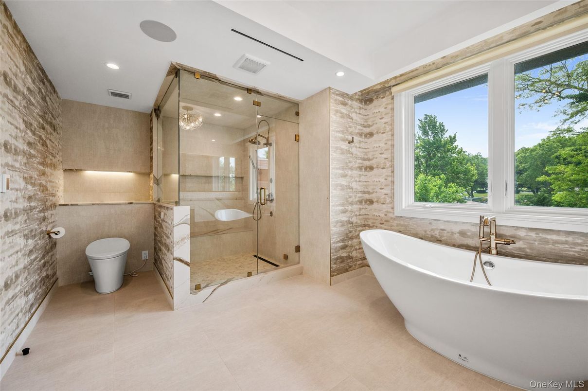 Bathroom, Free Standing Baths, Glass Shower, Interior, Recessed Lighting