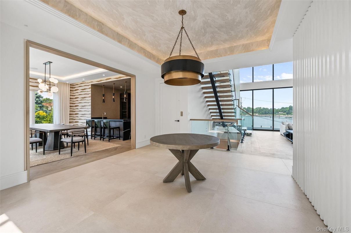 Dining room, Interior, Pendant Lights, Water