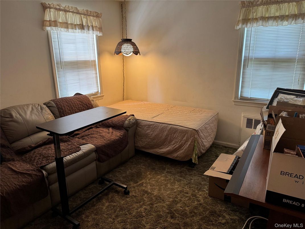 Bedroom, Interior, Pendant Lights
